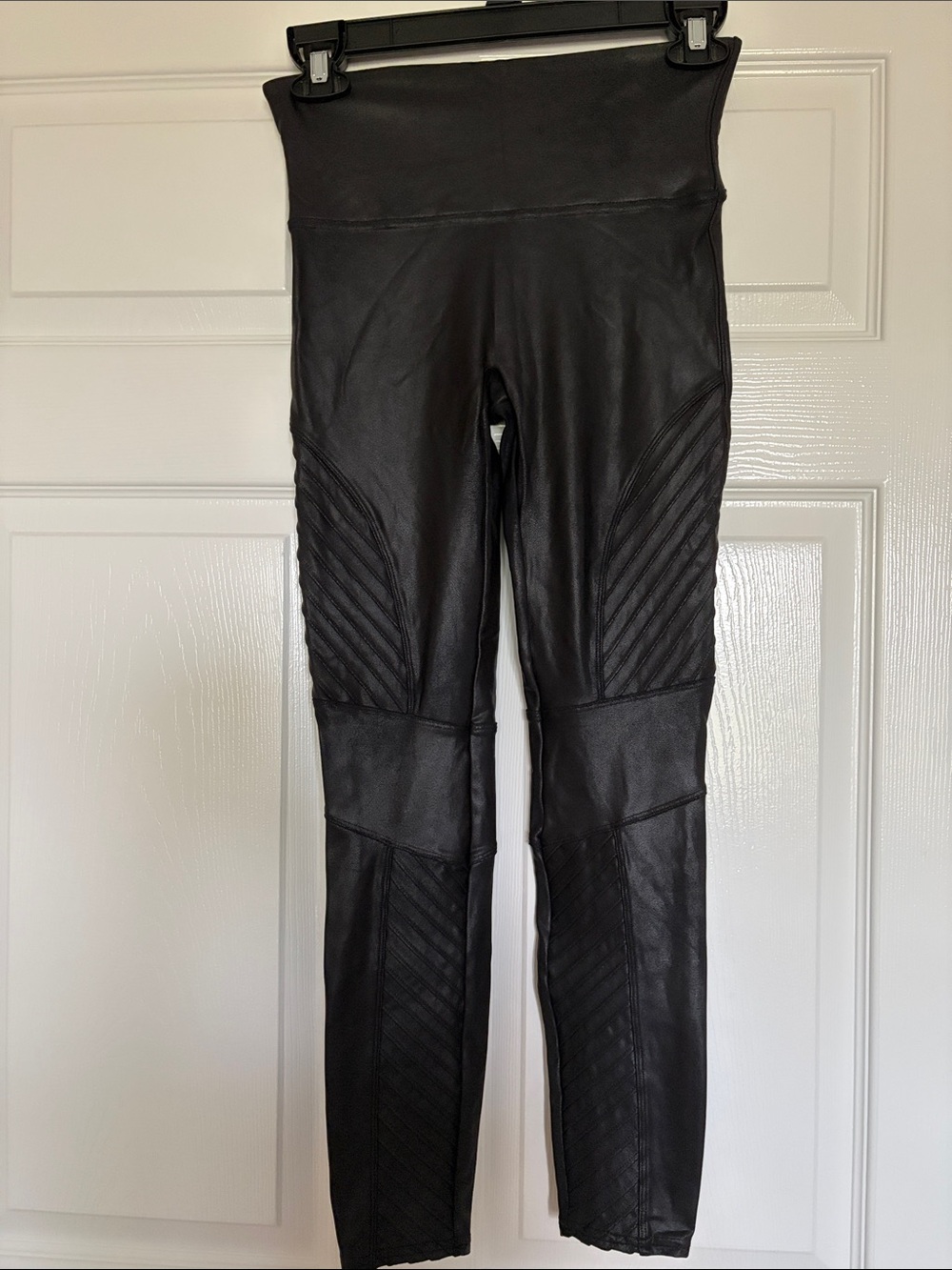 SPANX Black Shaping Leggings with Red Brand Tag